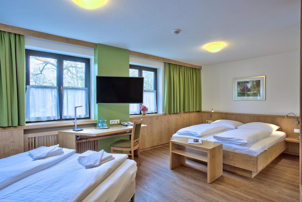 Hotel Zur Muehle Ісманінг Екстер'єр фото